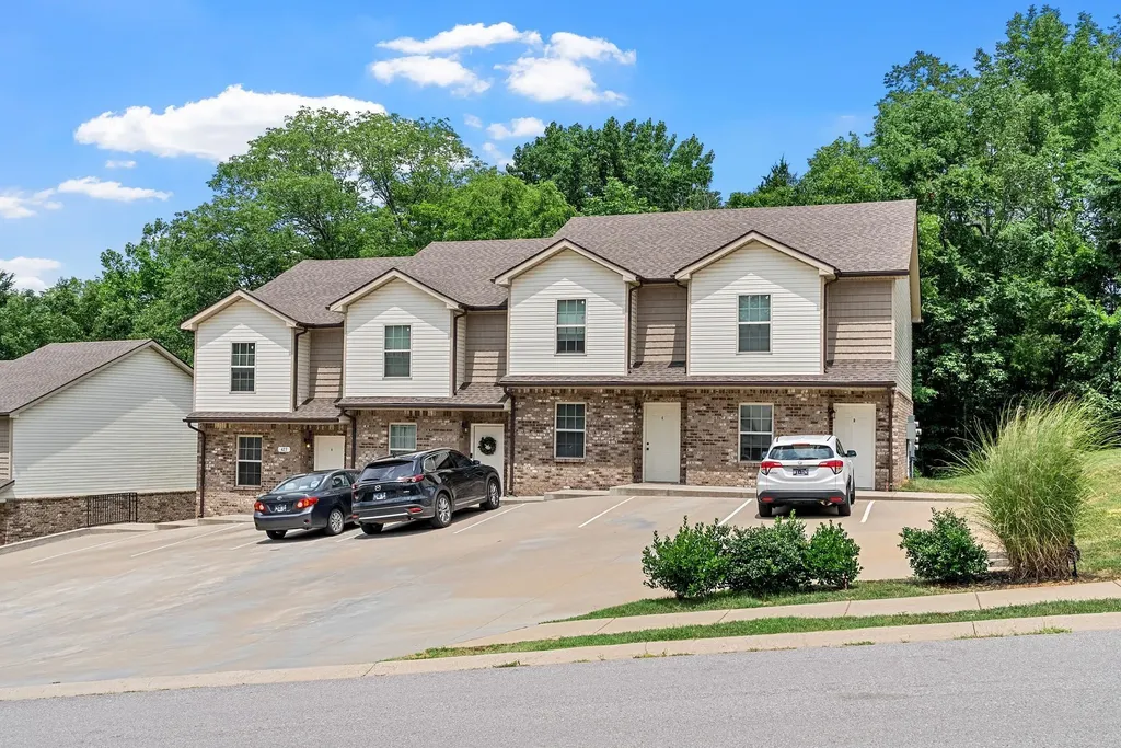 431 Glenstone Springs Drive Clarksville TN 37043