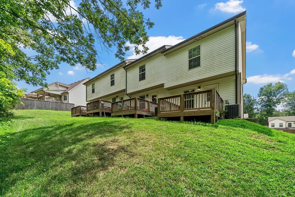 431 Glenstone Springs Drive Clarksville TN 37043