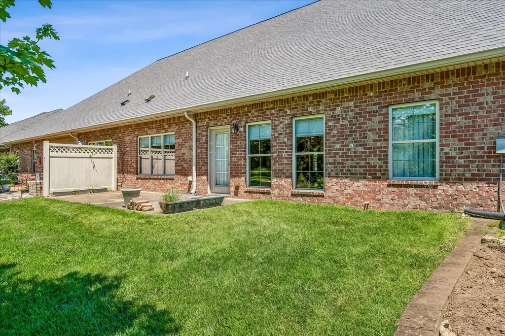 112 Silverstone Lane Hermitage TN 37076