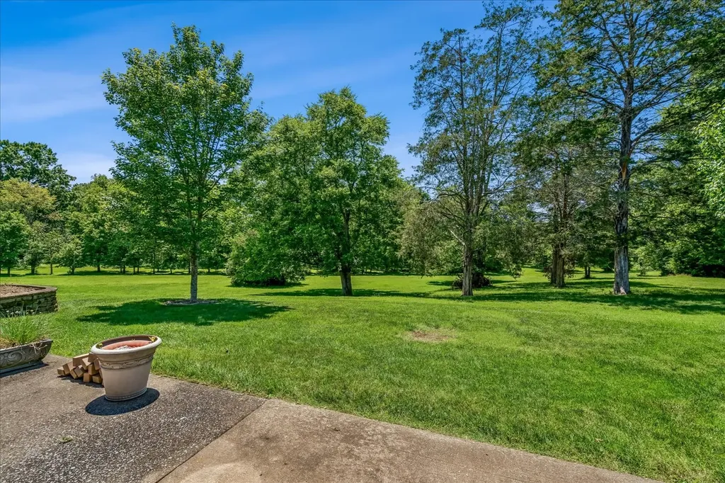 112 Silverstone Lane Hermitage TN 37076