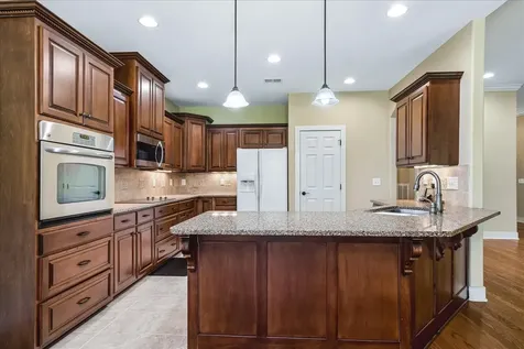 112 Silverstone Lane Hermitage TN 37076