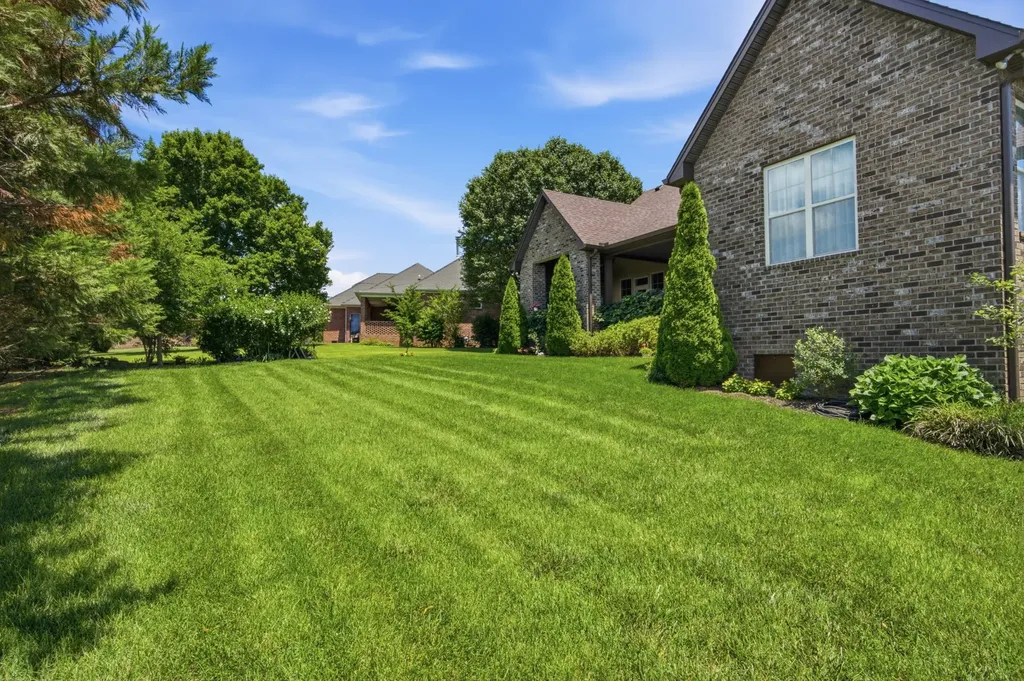 119 Millers Point Gallatin TN 37066