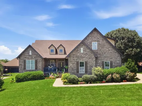 119 Millers Point Gallatin TN 37066