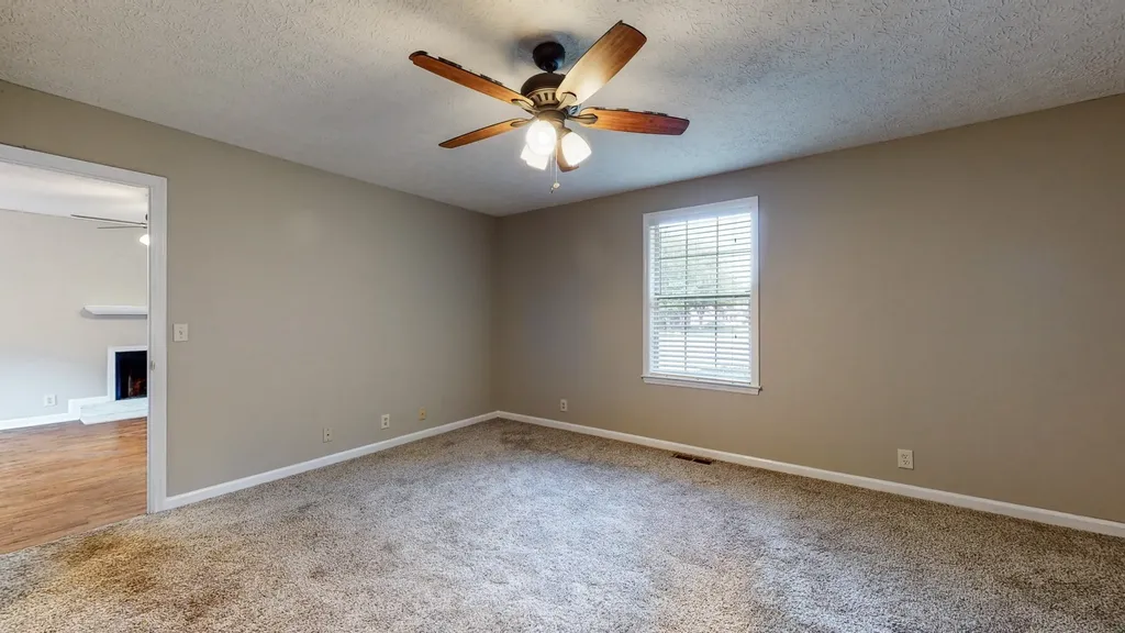 125 Kristen Court White House TN 37188