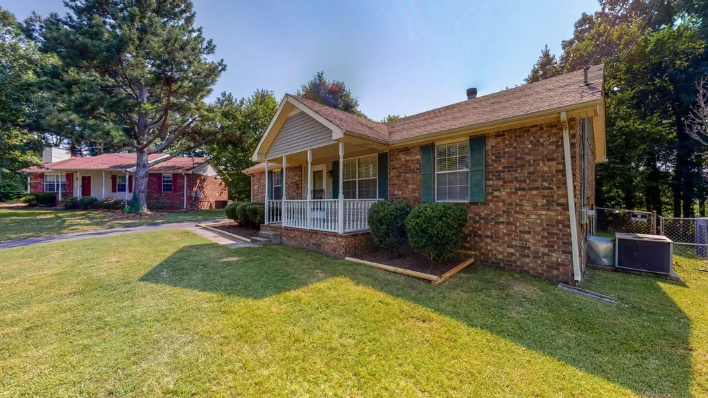 125 Kristen Court White House TN 37188