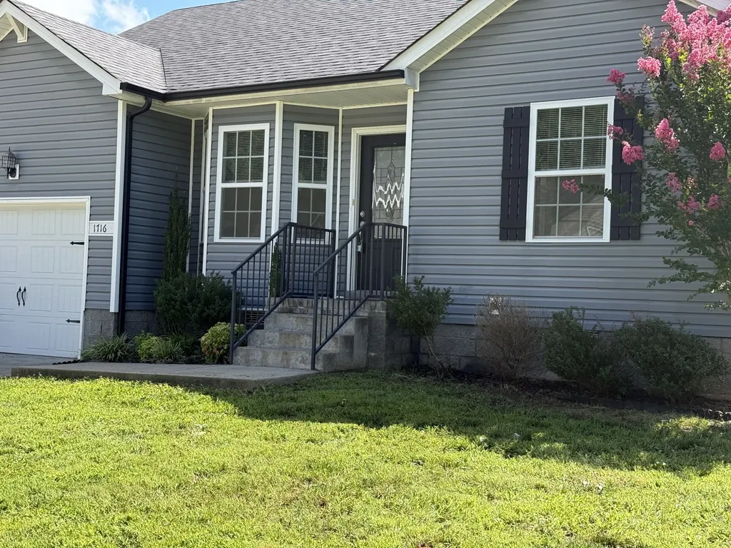 1716 Rains Road Clarksville TN 37042