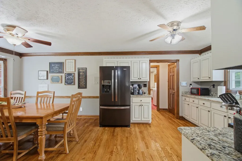 318 Walnut Court White House TN 37188
