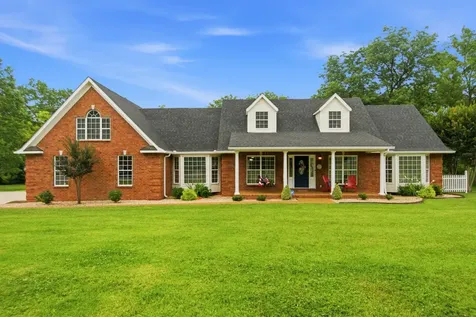 318 Walnut Court White House TN 37188