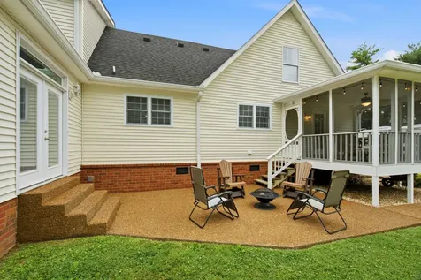 318 Walnut Court White House TN 37188