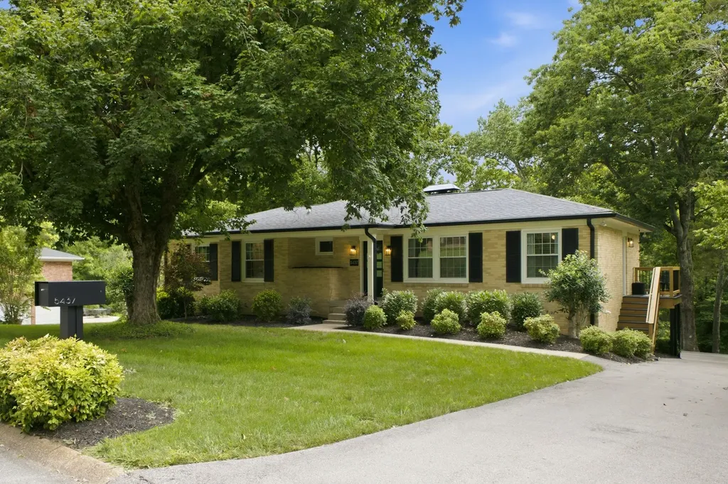5437 Hill Road Circle Nashville TN 37220