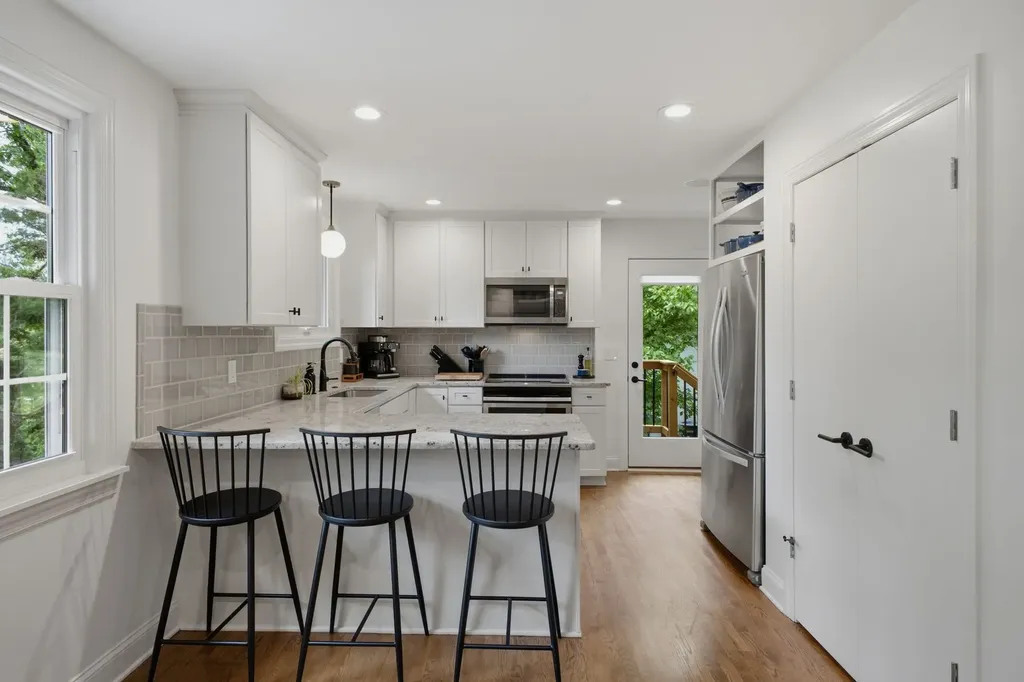 5437 Hill Road Circle Nashville TN 37220