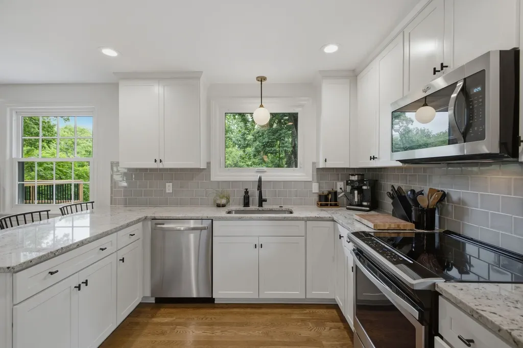 5437 Hill Road Circle Nashville TN 37220