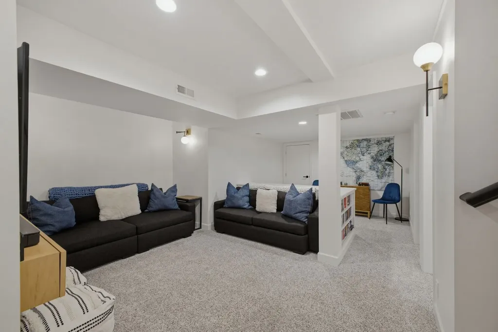 5437 Hill Road Circle Nashville TN 37220