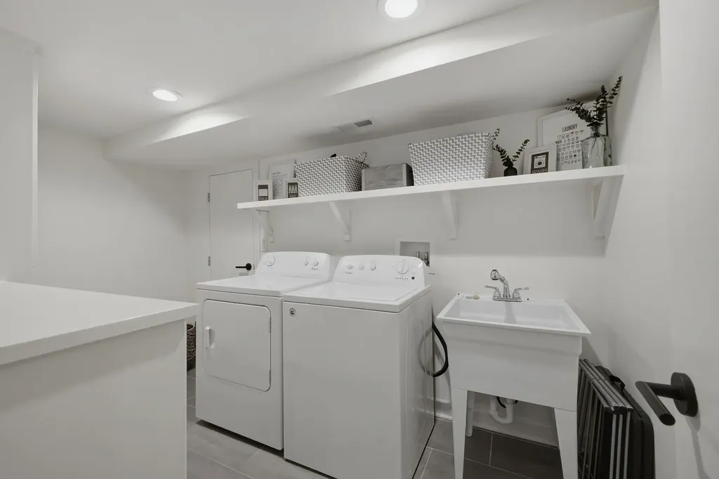 5437 Hill Road Circle Nashville TN 37220