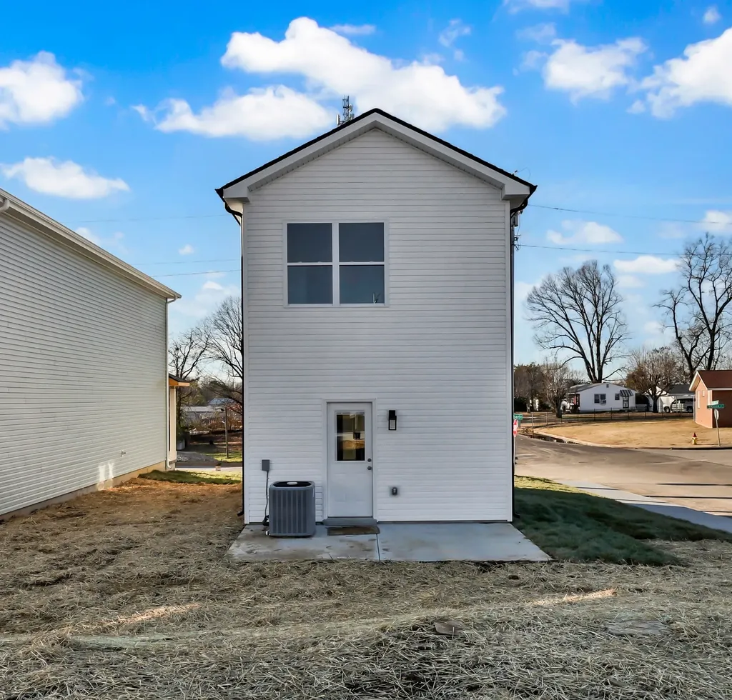 201 Robert Street Clarksville TN 37040