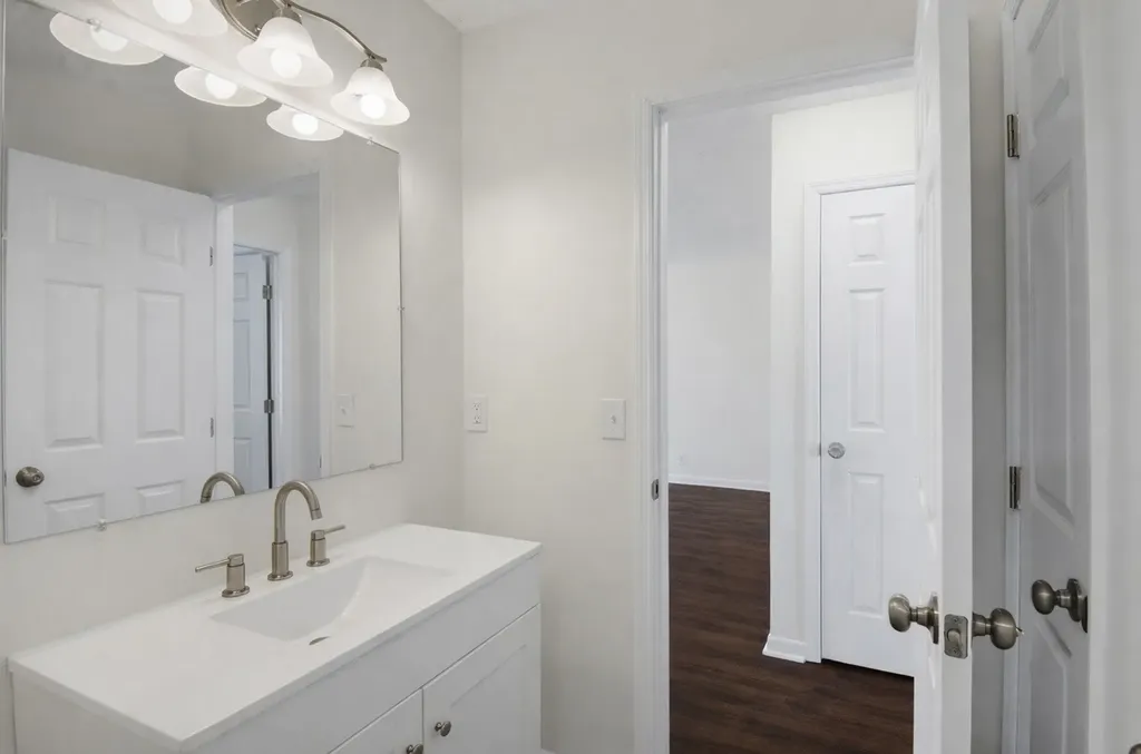 1300 Bellshire Terrace Drive Nashville TN 37207