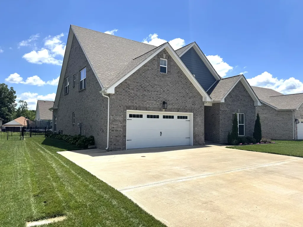 1433 Hereford Boulevard Clarksville TN 37043