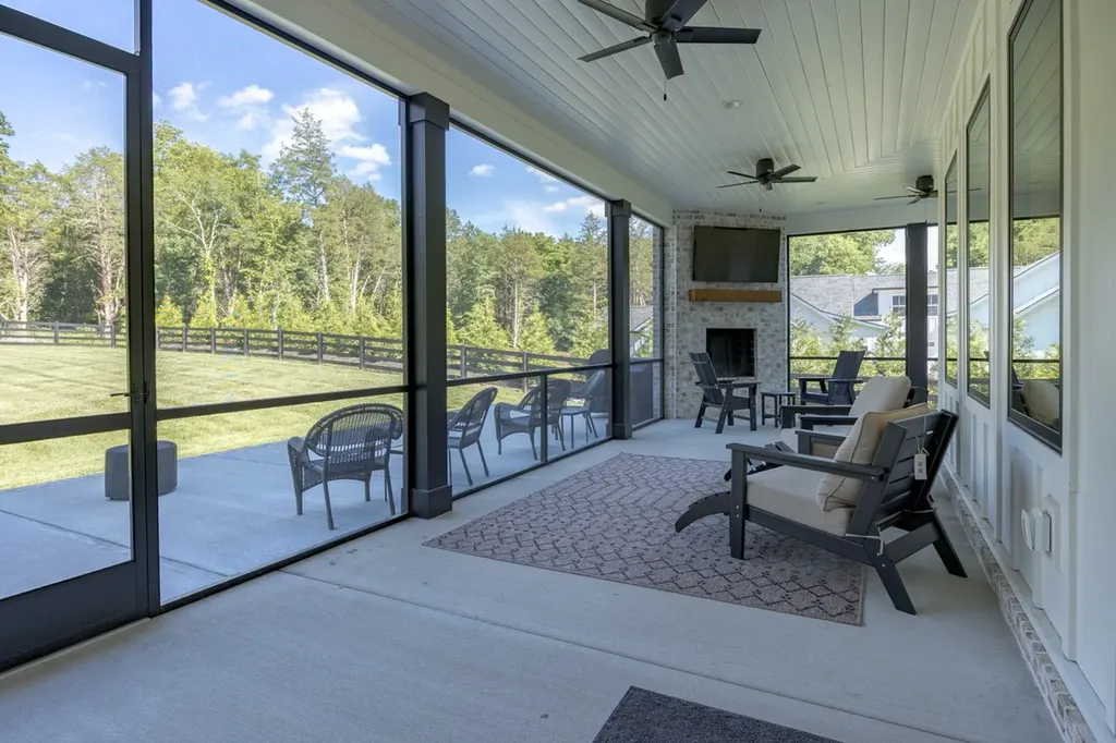 2207 Carpenter Bridge Road Columbia TN 38401