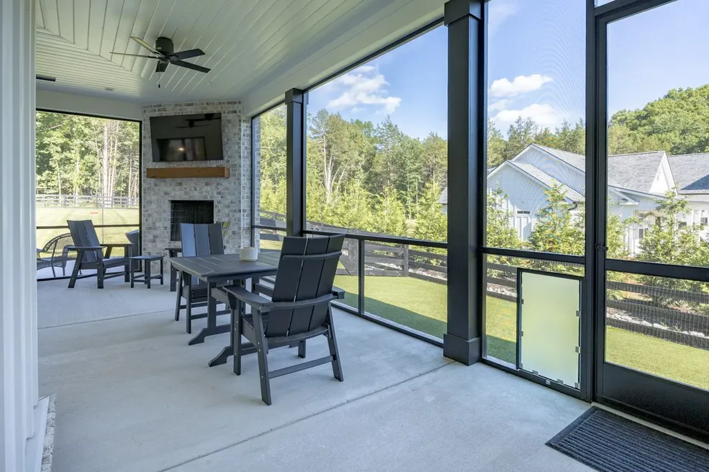 2207 Carpenter Bridge Road Columbia TN 38401