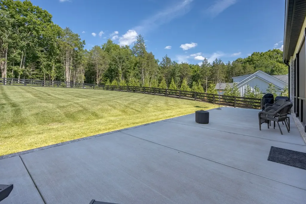 2207 Carpenter Bridge Road Columbia TN 38401