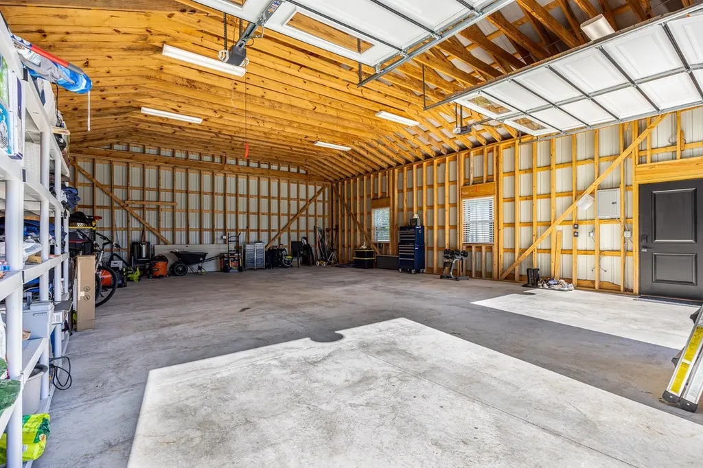 2207 Carpenter Bridge Road Columbia TN 38401