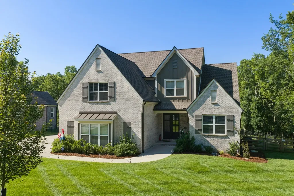 1610 Stewarts Ferry Pike Hermitage TN 37076