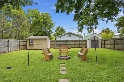 208 East Avenue Goodlettsville TN 37072