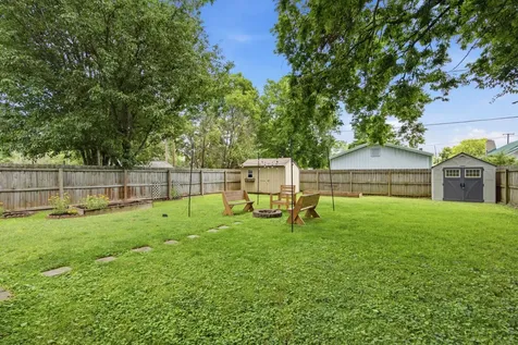 208 East Avenue Goodlettsville TN 37072