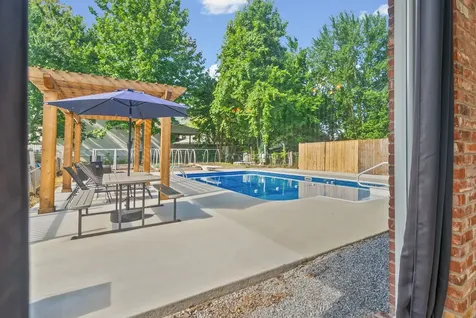 2154 N Meadow Drive Clarksville TN 37043