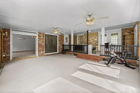 2154 N Meadow Drive Clarksville TN 37043