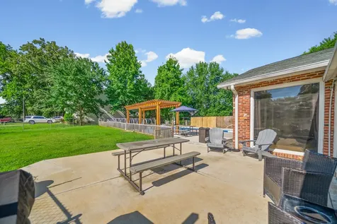 2154 N Meadow Drive Clarksville TN 37043