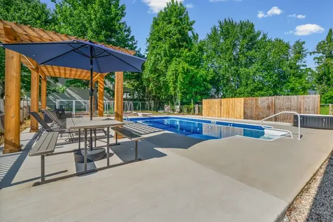 2154 N Meadow Drive Clarksville TN 37043