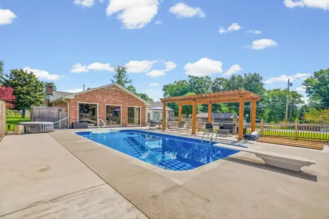 2154 N Meadow Drive Clarksville TN 37043