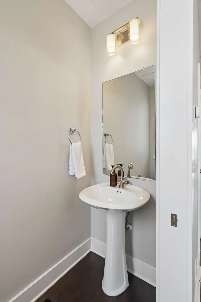 68 Fern Avenue Nashville TN 37207