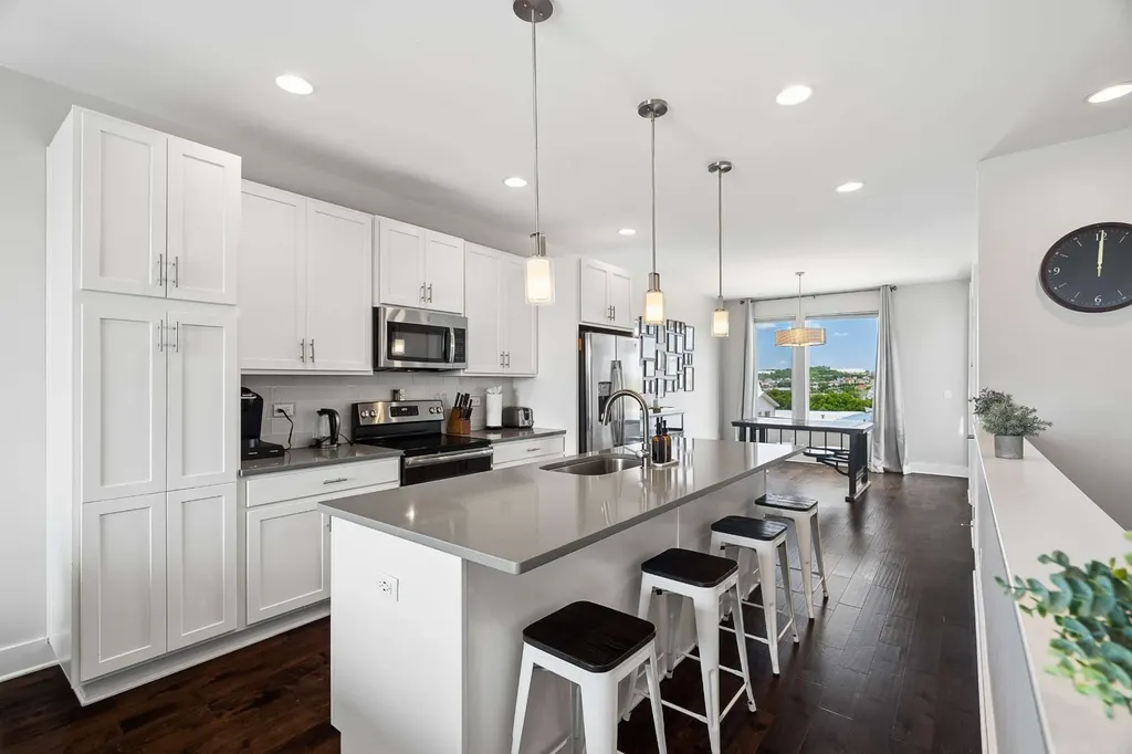68 Fern Avenue Nashville TN 37207