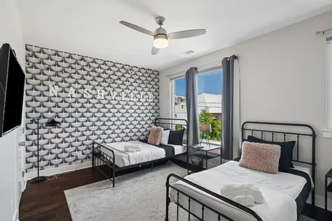 68 Fern Avenue Nashville TN 37207
