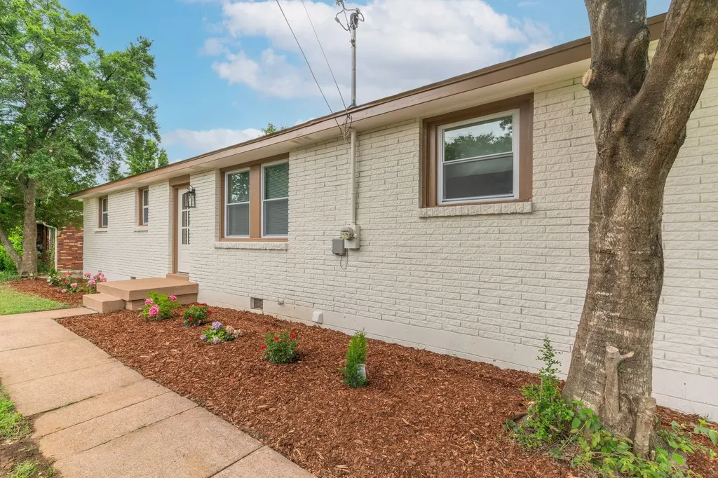 3814 Plantation Drive Hermitage TN 37076