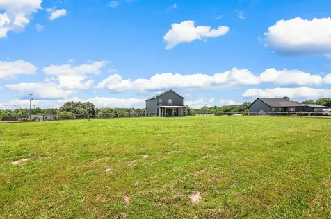 1191 Southside Road Southside TN 37171