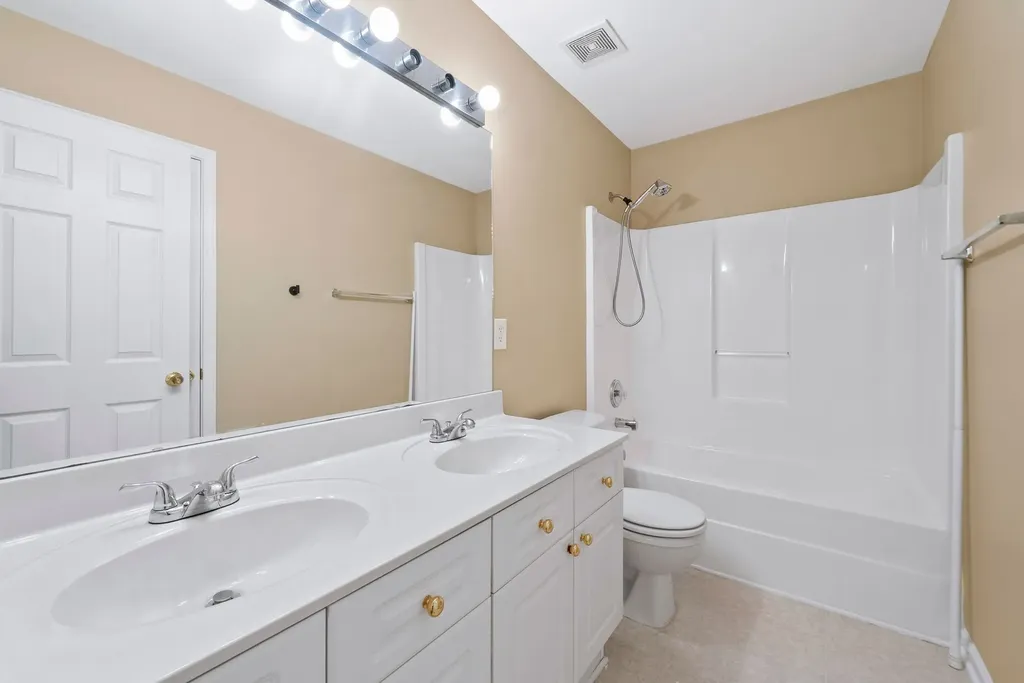 1664 W Wilson Boulevard Mount Juliet TN 37122