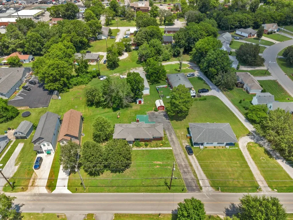 813 W Spring Street Lebanon TN 37087
