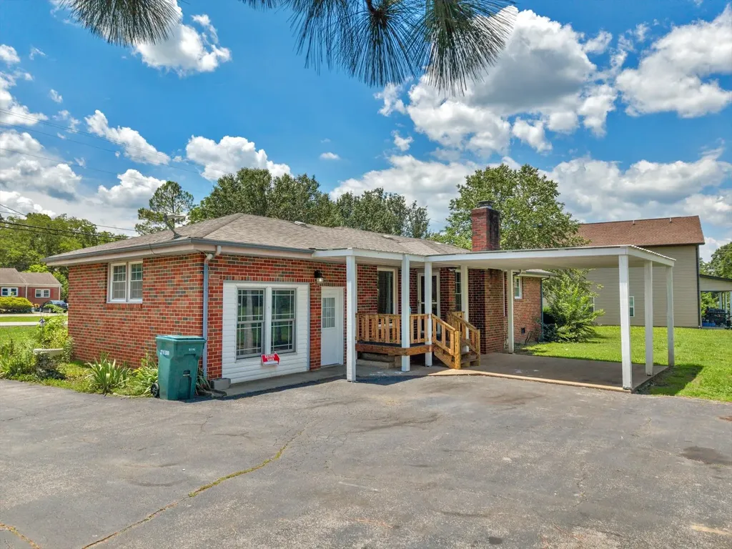 813 W Spring Street Lebanon TN 37087