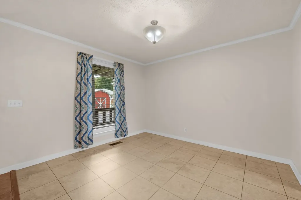 813 W Spring Street Lebanon TN 37087
