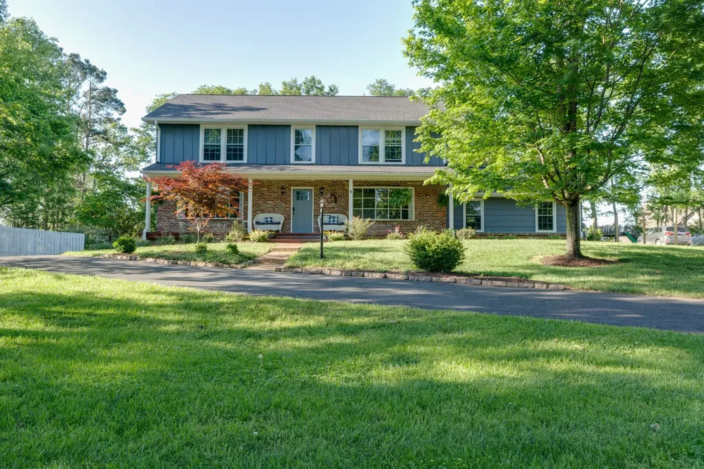 105 Trout Valley Drive Hendersonville TN 37075