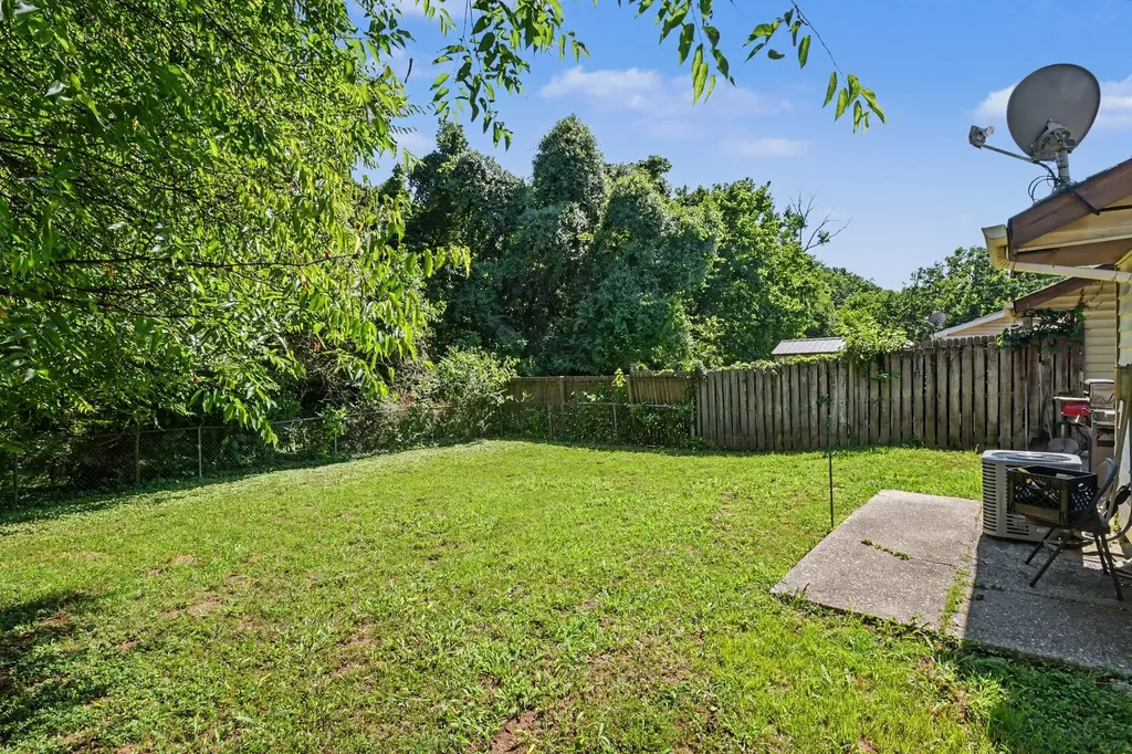 821 Netherlands Drive Hermitage TN 37076
