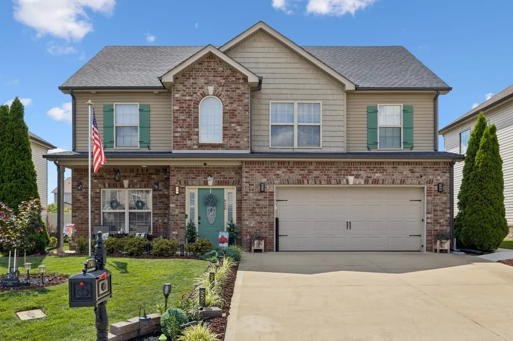 920 Tanager Court Clarksville TN 37040