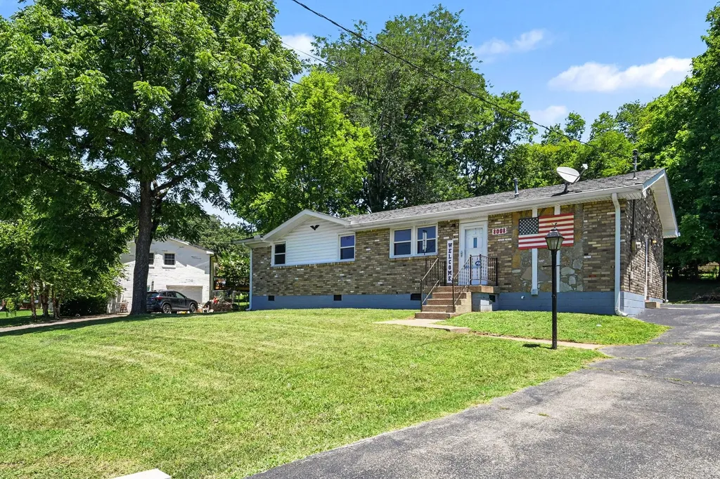 8008 Bonnafair Drive Hermitage TN 37076