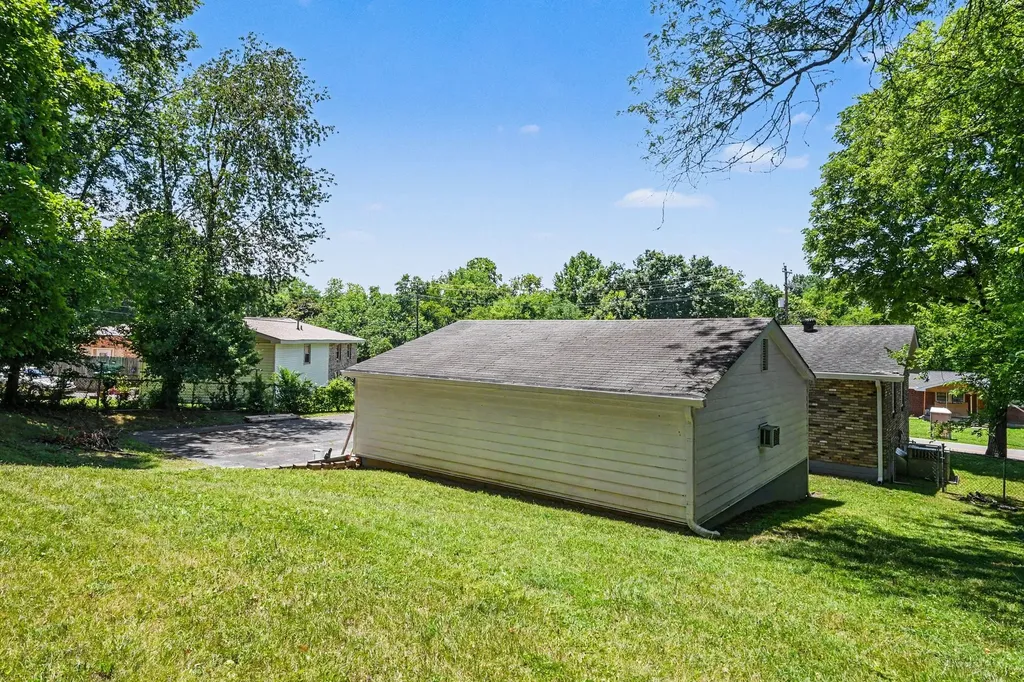 8008 Bonnafair Drive Hermitage TN 37076