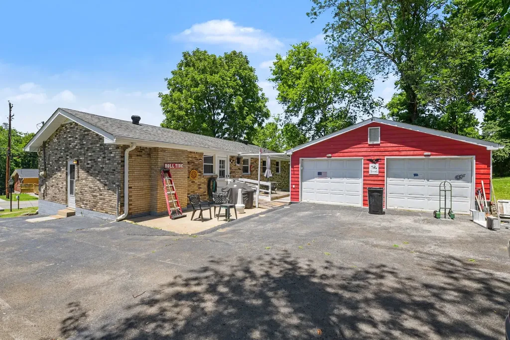 8008 Bonnafair Drive Hermitage TN 37076