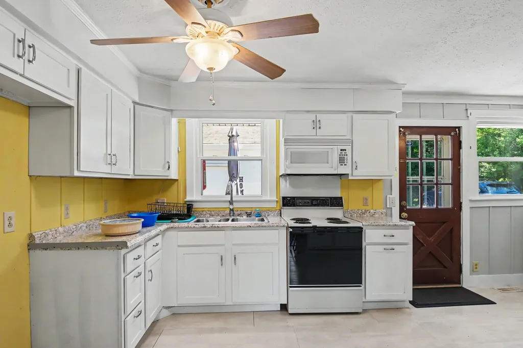 8008 Bonnafair Drive Hermitage TN 37076