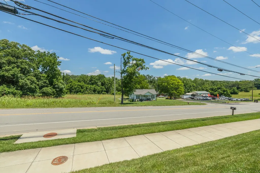 2624 Couchville Pike Nashville TN 37217